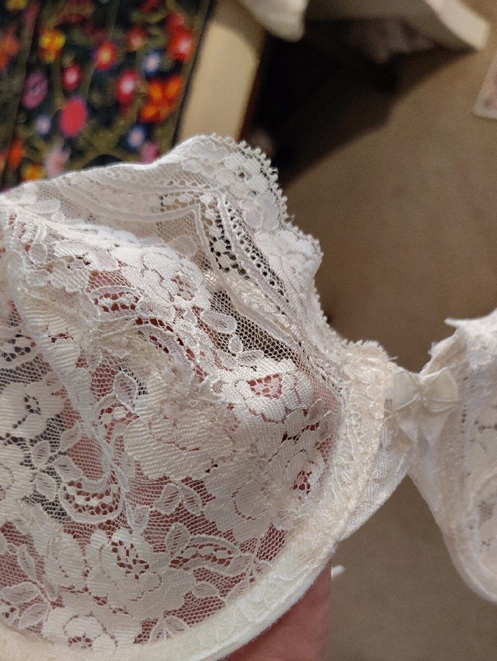 Valentino White Lace Underwire Bra with Satin Band 38C - Picture 5 of 5